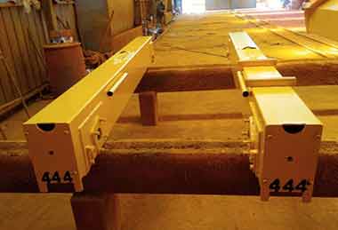 Painted end girder of European style single girder overhead bridge crane for sale Australia