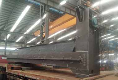 Production of main girder of remote control overhead crane for sale Australia 