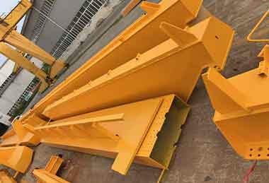 16.49 M main girder of double hoist overhead crane needs to be cut into two sections 16.49 M main girder of double hoist overhead crane needs to be cut into two sections