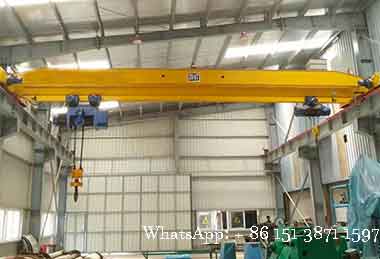 Double hoist overhead crane