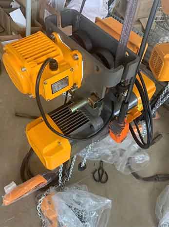 New type of electric chain hoist for 50 m lifting height