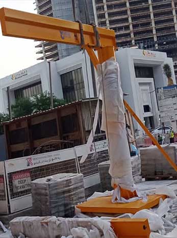 Portable freestanding jib cranes 250 to 2000kg