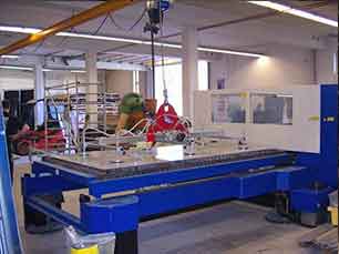 Laser cutting machine feeding 500kg