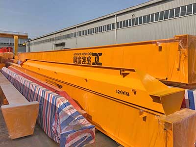 Main girder of small overhead crane 1 ton for sale Uzbekistan, Box girder +I beam girder design, all with anti-corrosion painting. 