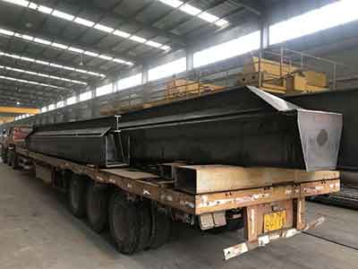 Main girder of 5 ton overhead crane for sale Egypt with a span of 20 meters which can be cut into 2 sections for easy transportation Main girder of 5 ton overhead crane for sale Egypt with a span of 20 meters which can be cut into 2 sections for easy transportation