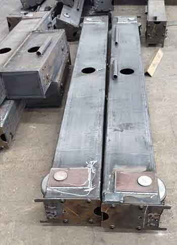 End carriage of 4 sets of single girder top running eot crane under construction 