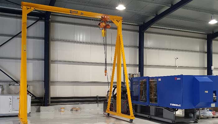 Portable overhead crane and gantry crane for mold handling with capacity up to 10 ton 