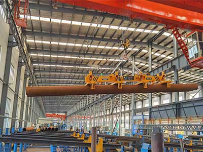 Magnet overhead crane for steel pipes