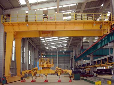 Semi gantry cranes & full gantry cranes with electro-magnetic for indoor and outdoor steel plates handling