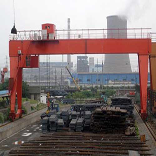 Magnetic gantry cranes & goliath crane for outdoor use such as storage yards, or ports, etc