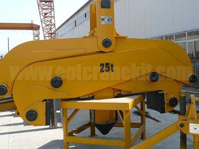 Automatic vertical coil tong double grips for steel coil handling with rated capacity of 25 ton  Automatic vertical coil tong double grips for steel coil handling with rated capacity of 25 ton