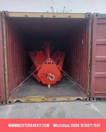 Scrap crane for delivery to Libya by container