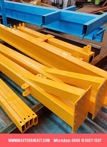 Steel structure, main girder and supporting leg of the 2000kg mobile gantry crane for material handling at subway construction site Steel structure, main girder and supporting leg of the 2000kg mobile gantry crane for material handling at subway construction site