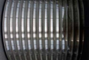 Spiral groove surface reel (feature: no flange, commonly used for single layer reel)