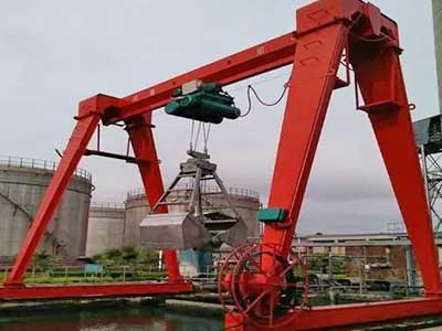 Single girder gantry crane with four rope grab bucket for sale