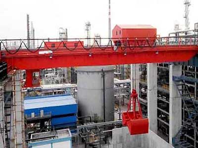 Grab bucket overhead crane for bulk material handling to improve your efficiency and safety Grab bucket overhead crane for bulk material handling to improve your efficiency and safety