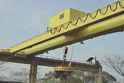 Double Girder Free-Standing Floor Mounted Bridge Cranes: