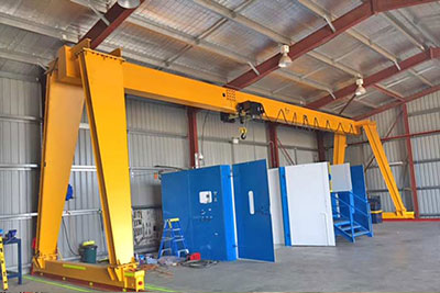 Single Girder Gantry Cranes with Specialized Attachments: Single Girder Gantry Cranes with Specialized Attachments: