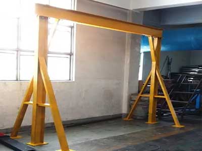 Stationary Gantry Hoists: