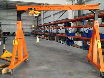 Adjustable Height Gantry Crane (5-ton):