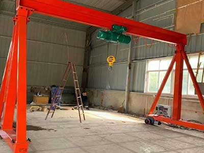 Fixed Height Gantry Hoists: