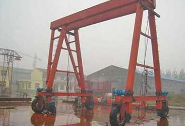 Rubber-Tired Gantry Crane (RTG) (5-ton): Rubber-Tired Gantry Crane (RTG) (5-ton):