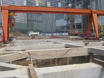 Goliath Gantry Cranes: Goliath Gantry Cranes: