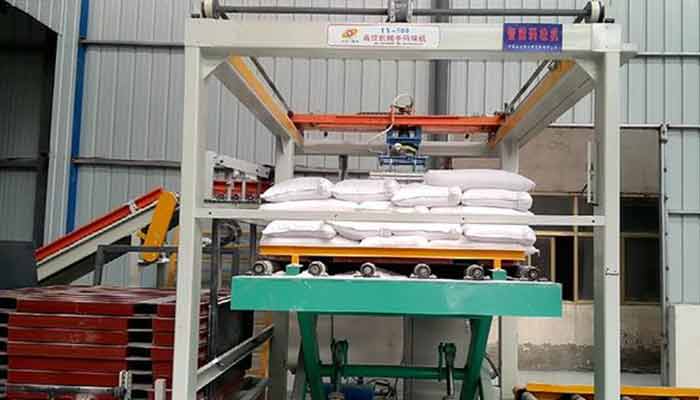 Freestanding explosion proof overhead crane for handling flour bags Freestanding explosion proof overhead crane for handling flour bags