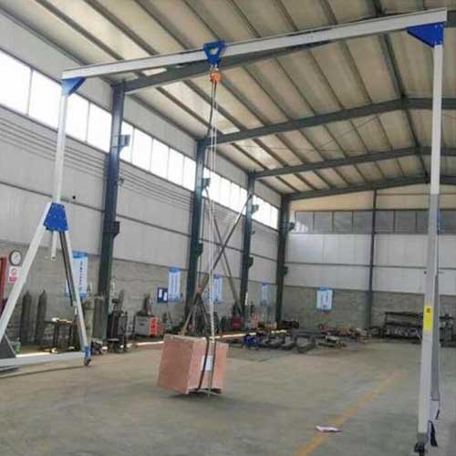 Adjustable Height Aluminum Gantry Crane: