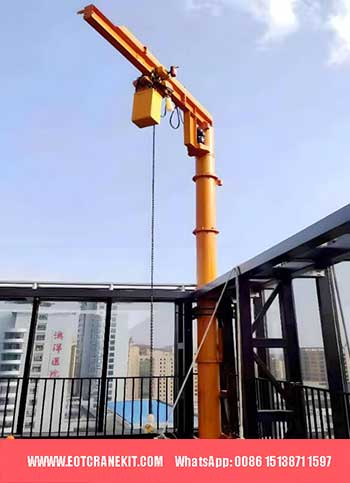 Construction Sites use freestanding jib crane