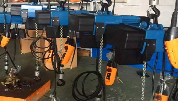 Lug Mounted Portable Electric Hoists: Lug Mounted Portable Electric Hoists: