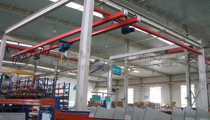 Freestanding Design:Freestanding double-girder KBK cranes 