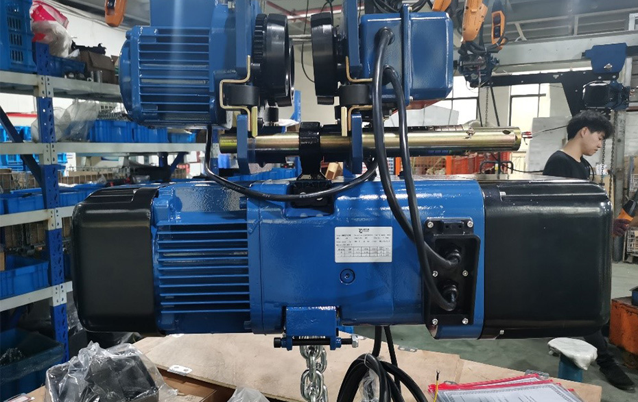 European Style Electric Chain Hoists: European Style Electric Chain Hoists:
