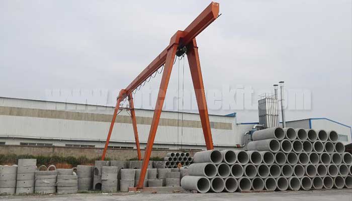 Single Girder Gantry Cranes: Single Girder Gantry Cranes: