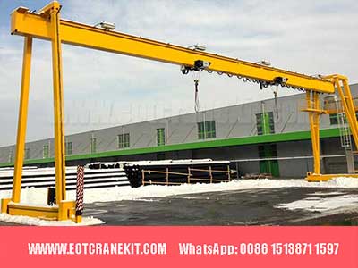 Double Hook Gantry Cranes: Double Hook Gantry Cranes: