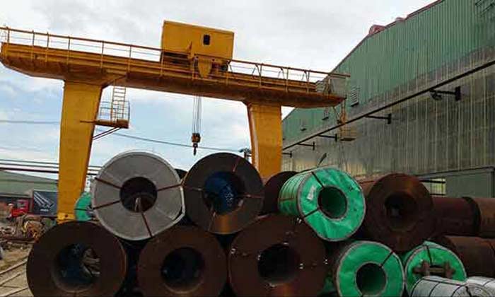 steel coil handling gantry crane on tracks