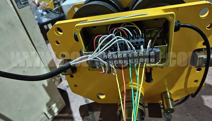 Electric chain hoist wiring of gantry crane hoist 