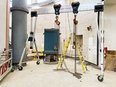 Lightweighted Aluminum Rolling Gantry Crane: Lightweighted Aluminum Rolling Gantry Crane: