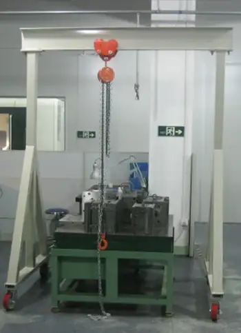 Maintenance and Repair Work Use Gantry Crane