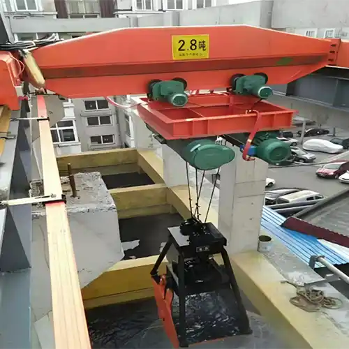 single girder overhead crane with underwater grab bucekt for sale 