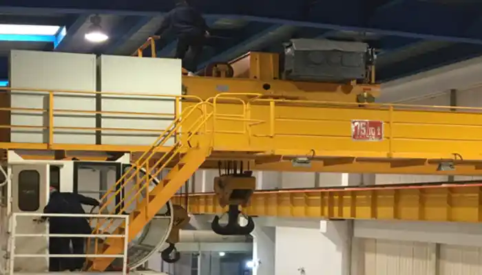 75/10 ton overhead crane for heavy lifting 