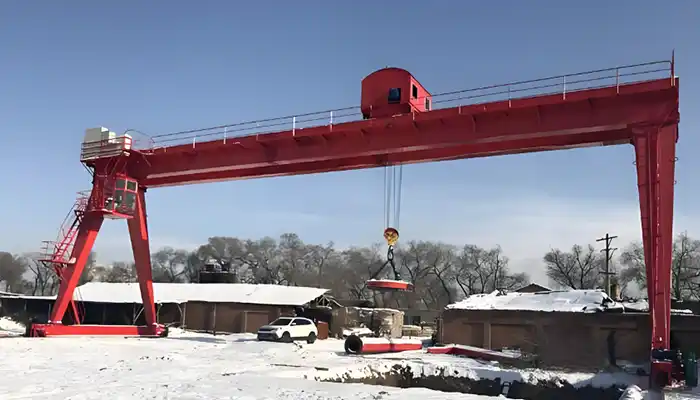 standard gantry crane, no cantilever on either end of the main girder and with hook and below hook devices, the eletromagnetic chuck for outdoor use 