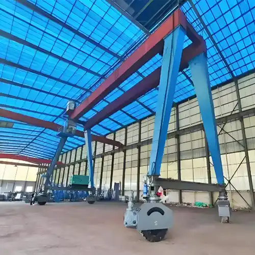 Rubber tyred gantry crane with freestanding crane design
