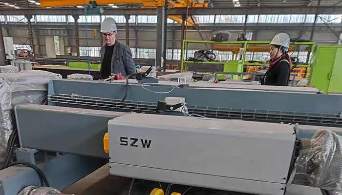 Foot-Mounted Electric Hoist (NRT)