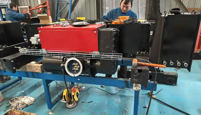 Integration with Electric Hoists and Cranes Integration with Electric Hoists and Cranes
