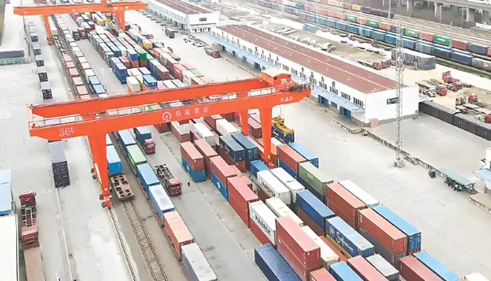 Automated Rail-Mounted Gantry (RMG) Cranes Automated Rail-Mounted Gantry (RMG) Cranes