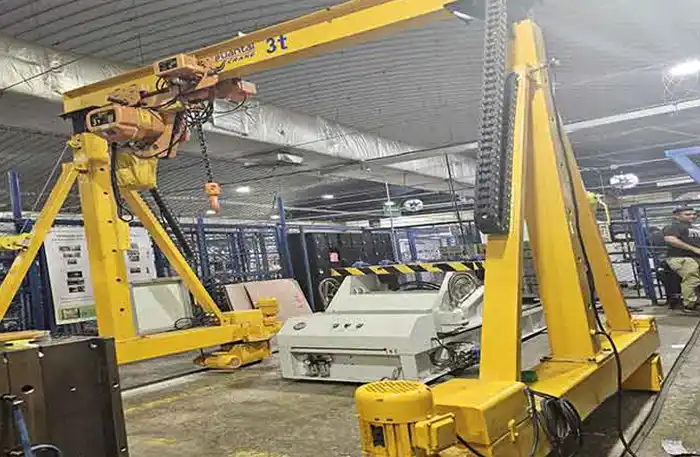 A frame portable gantry crane  A frame portable gantry crane