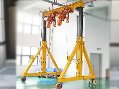 telescoping gantry crane for increasing height by adjusting height