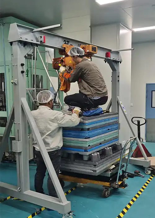 2 ton telescoping gantry crane with low headroom electric chain hoist to get required lifting height in low built workshops and facilities 