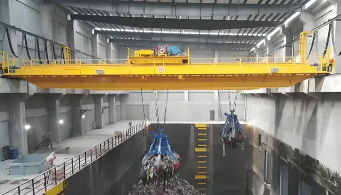 Waste handling cranes with grab bucket for garbage handling
